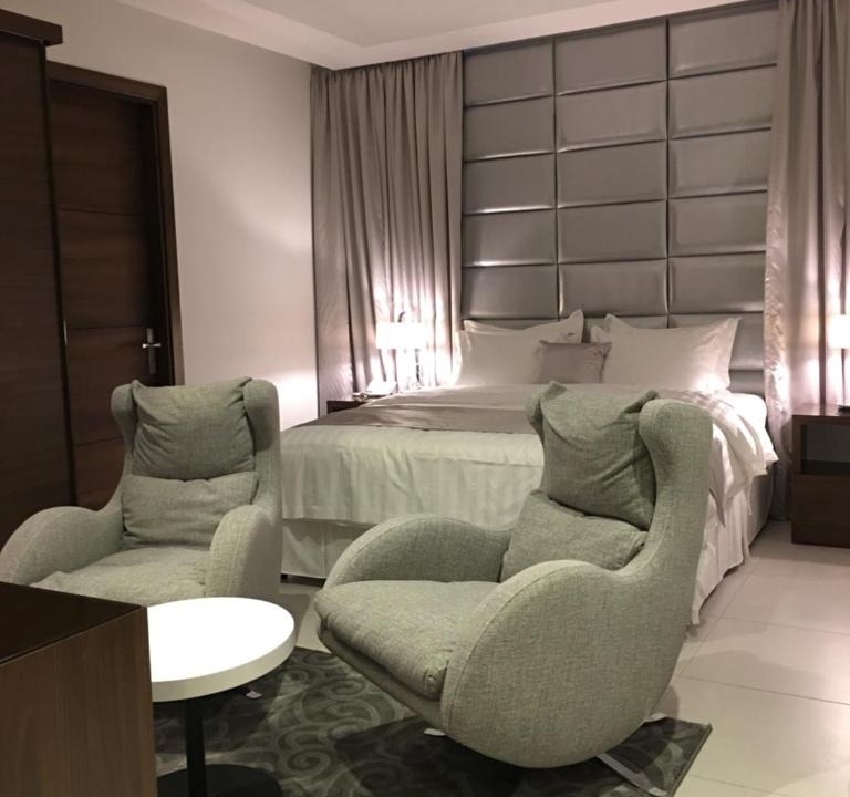 King Abdul Aziz Road Apartment | ألاجنحة المخملية للشقق المخدومة- النهضة