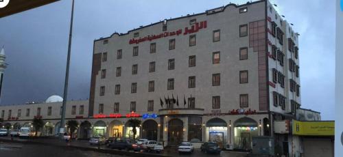 Al Bahah Hotel | الزير للوحدات السكنيه المخدومة