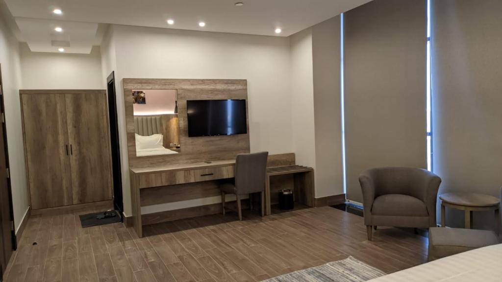 Al Kura Apartment | المكارم بارك للشقق المخدومة -درجة التصنيف- اقتصادية