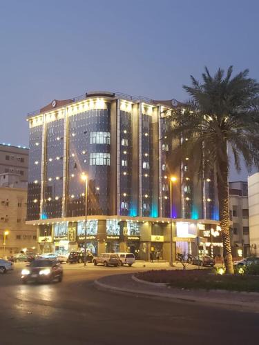 As Salamah Hotel | المهاجر للشقق المخدومة بحي السلامه