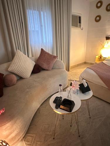 Qurish Street Apartment | تواق