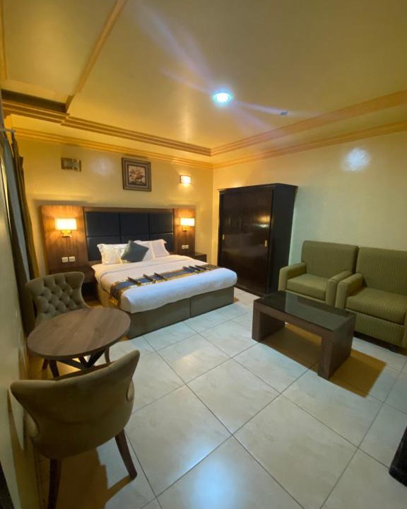 Taif Hotel | ديوان اليمامة للشقق المخدومة