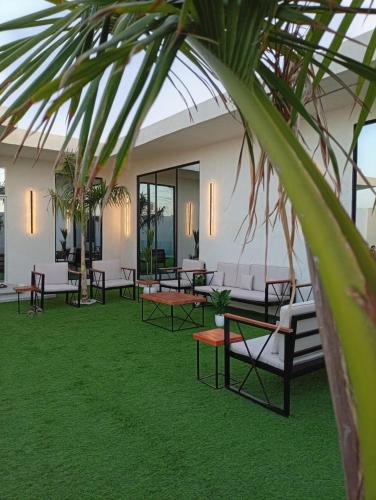 Al Kura Resort | شاليهات أريج لافندر
