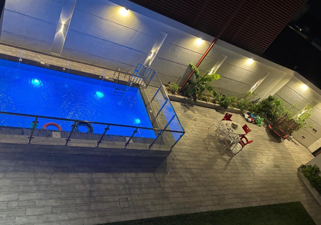 Dhahban Ski Chalet | شاليه واستراحة ورد جدة