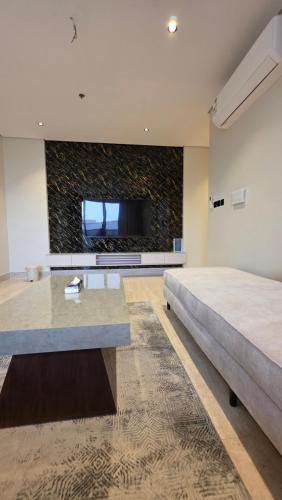 Dammam Apartment | شقة بصالة وأربع غرف نوم بالقرب من المدينة العالمية