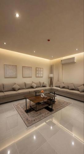 Al Khobar Apartment | شقة فاخرة من 4 غرف نوم