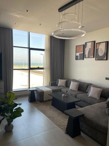 Dammam Apartment | شقه بثلاث غرف نوم وصاله بإطلاله بحريه