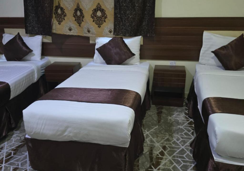 60th Street Hotel | فندق ليمه التاج