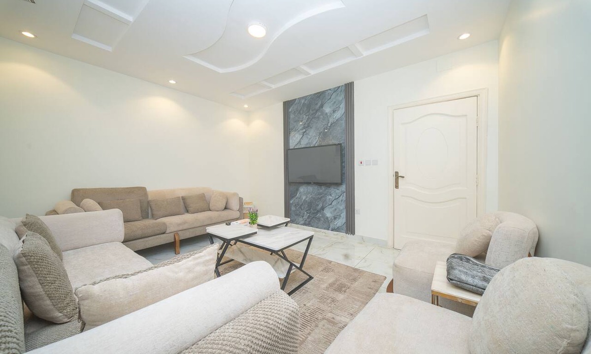 Jeddah Apartment | 3-BR apart. in Al Marwa/10 Mins away from Airport