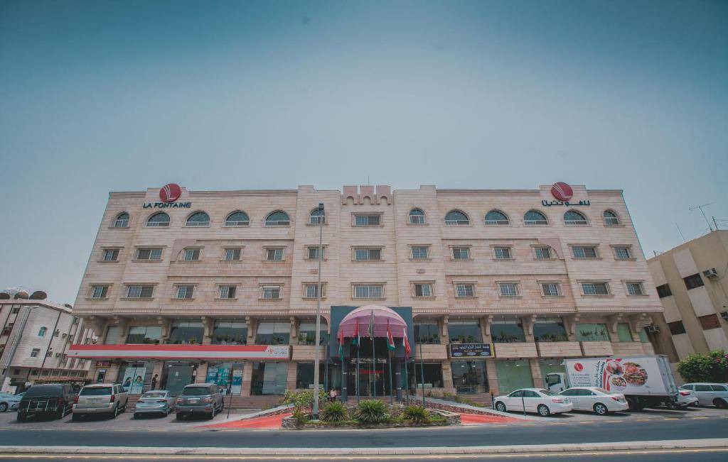 Al Faisaliyah Hotel | 50 m² Hotel ∙ 10 guests