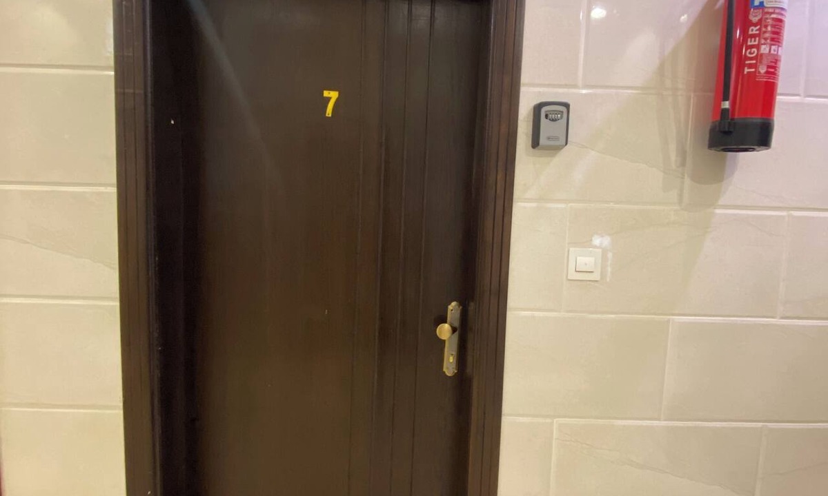 As Salamah Apartment | Al Salam Spacious Bedroom j7