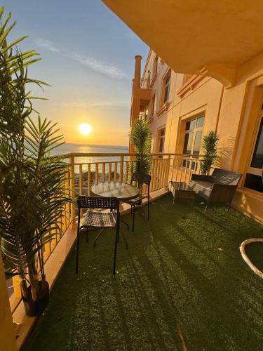Bay La Sun Apartment | Beach view