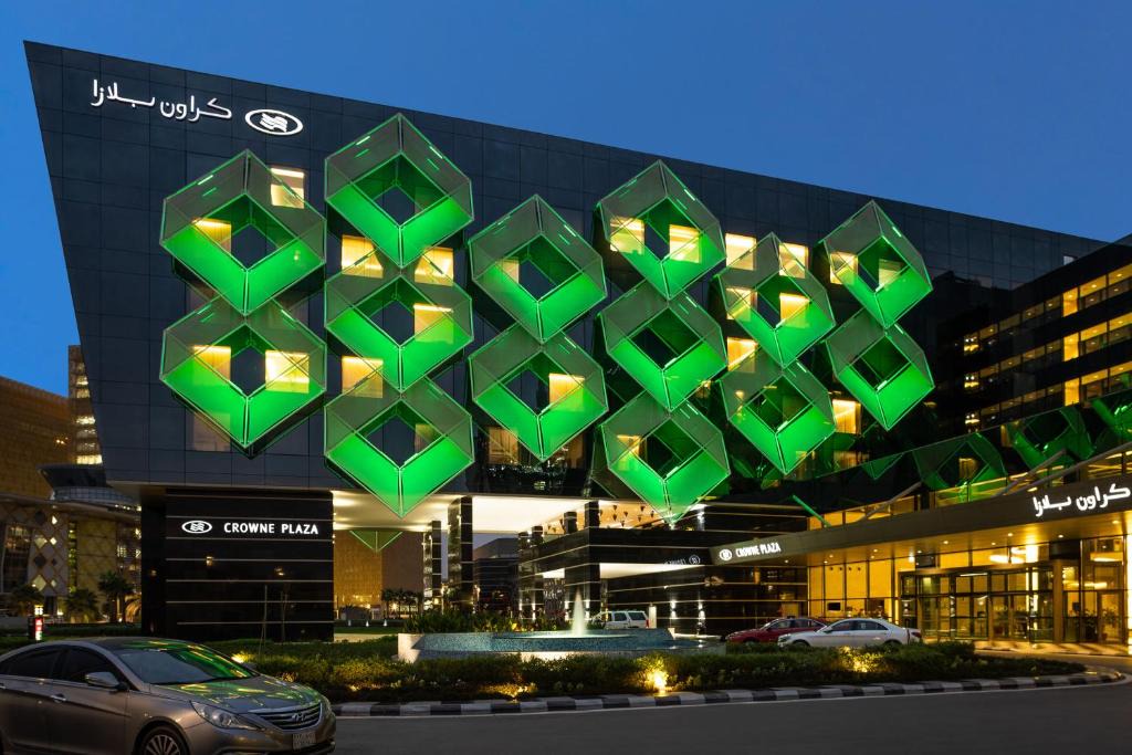 Riyadh Hotel | Crowne Plaza Riyadh - RDC Hotel & Convention by IHG