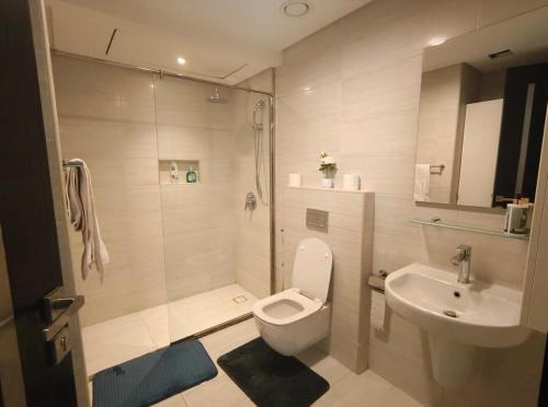 Al Hoora Apartment | ERA VIEW Luxury Stay 360 Sea - City Views