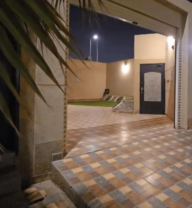 Unaizah Villa | Ezdan Residence إزدان رزيدينس