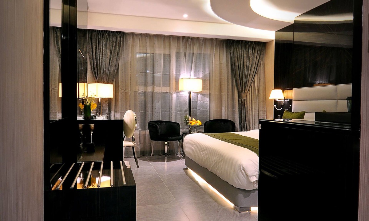 Al Hoora Hotel | Frsan Palace Hotel