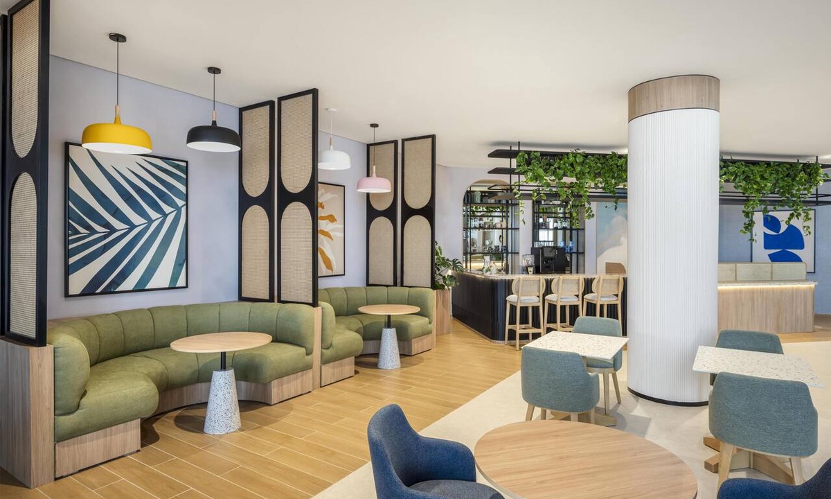 Jeddah Hotel | Hampton By Hilton Jeddah Souq7