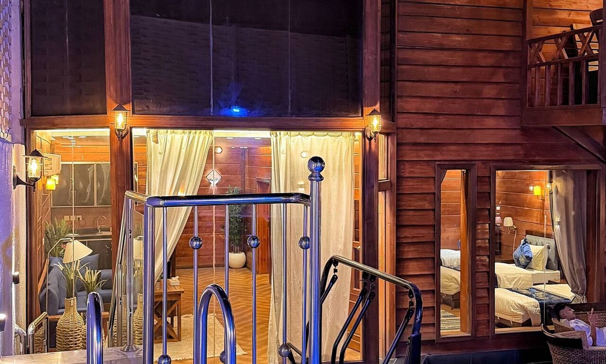 Taif Hotel | Jakarta Hotel Huts