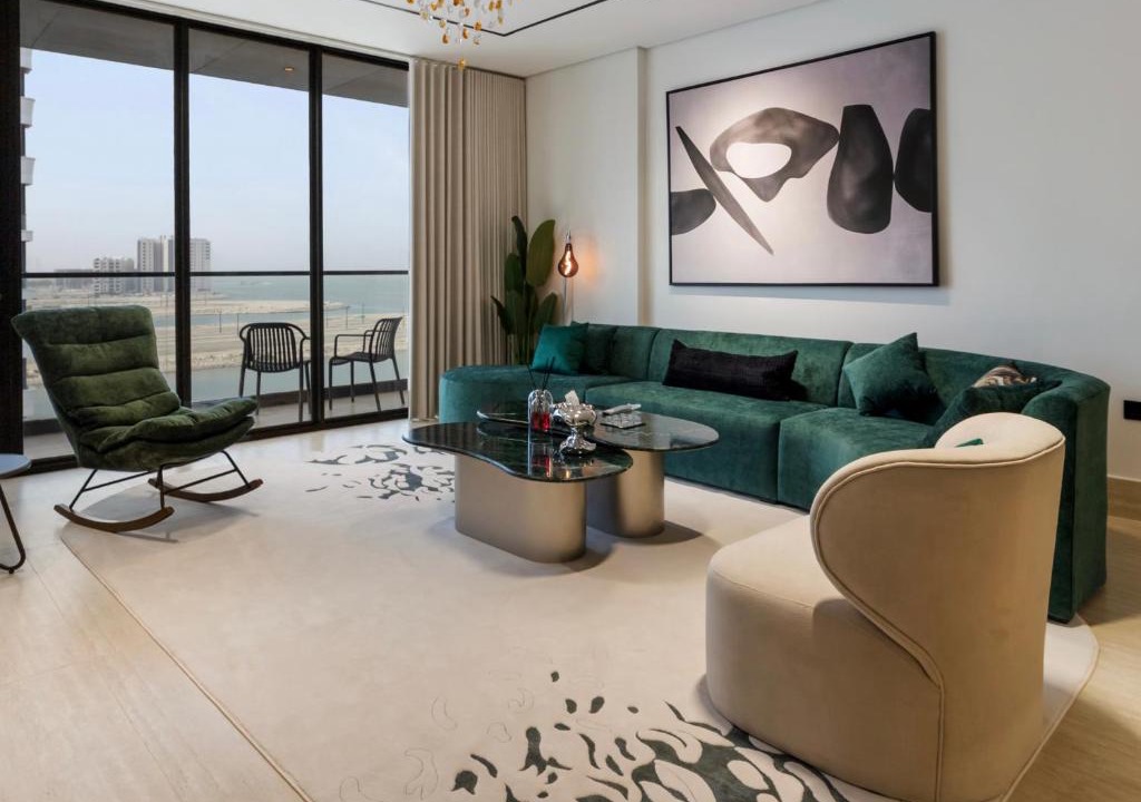 Al Khobar Apartment | Luxury Sea Apartment 4 BD 4 Baths 2 TVs