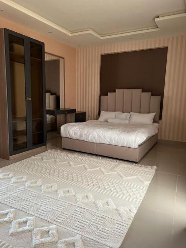 Al Kura Apartment | Modern Penthouse Apartment in Al Yaqoot, North Obhur, Jeddah