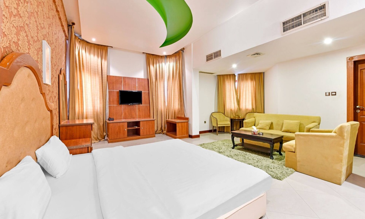 Juffair Hotel | OYO 118 Revira Hotel