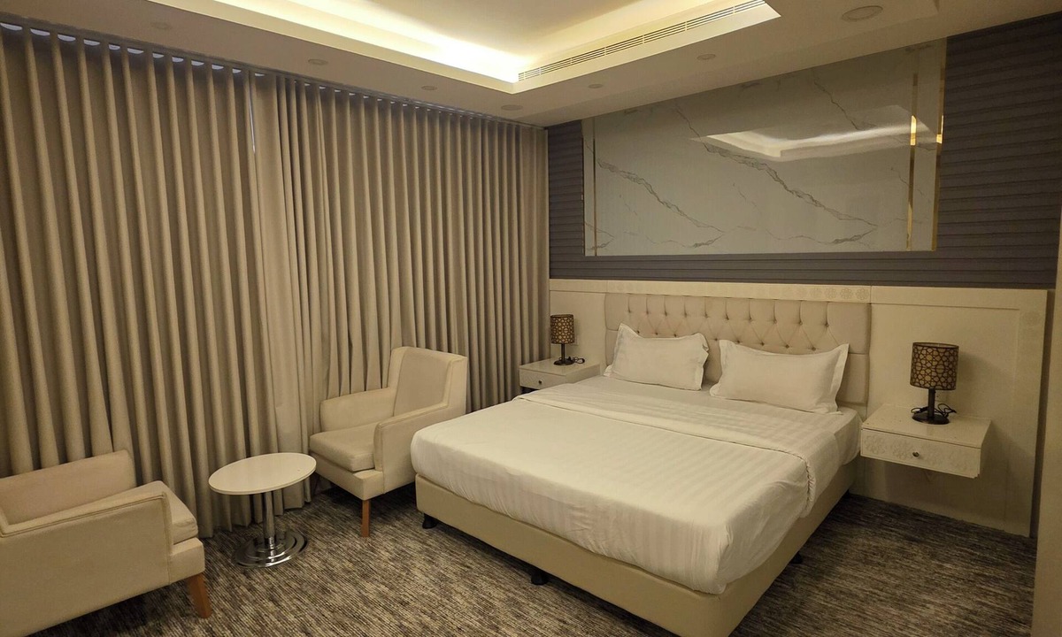 Ghirnatah Hotel | Palette Ninty