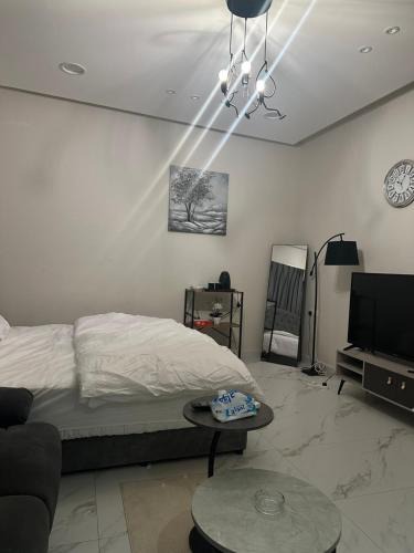 Al Khobar Apartment | Private room with bathroom, near the beach & all services