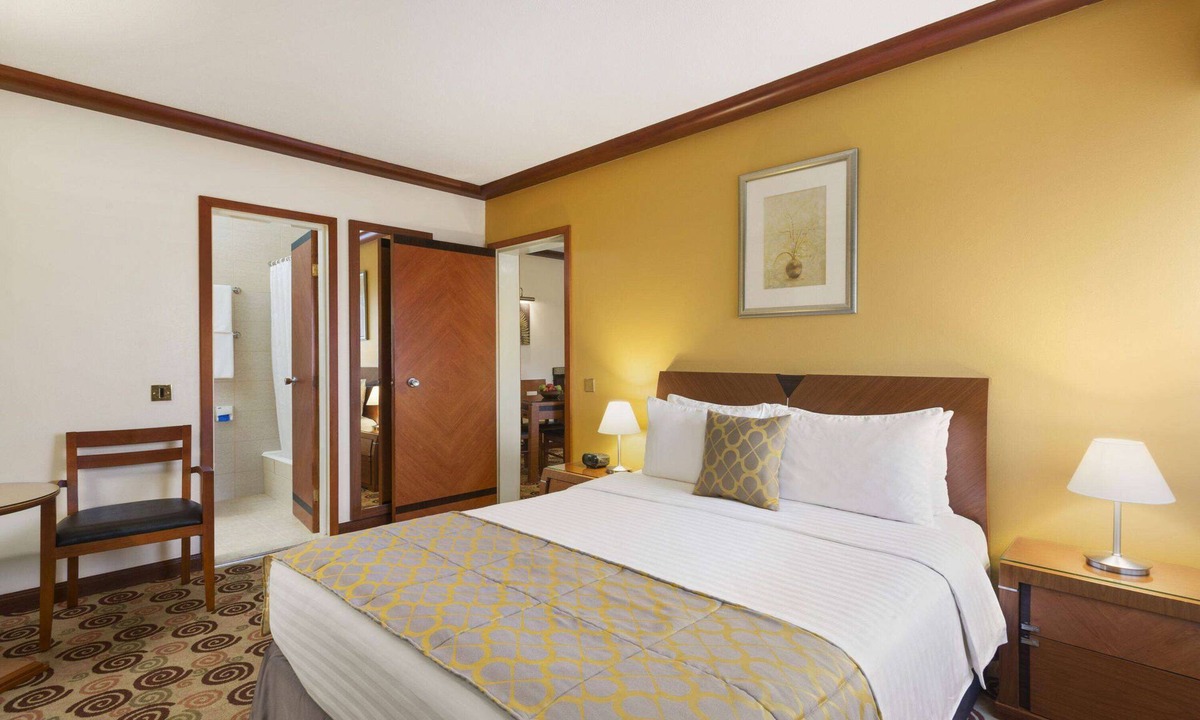 Qudaibiya Hotel | Ramada by Wyndham Bahrain