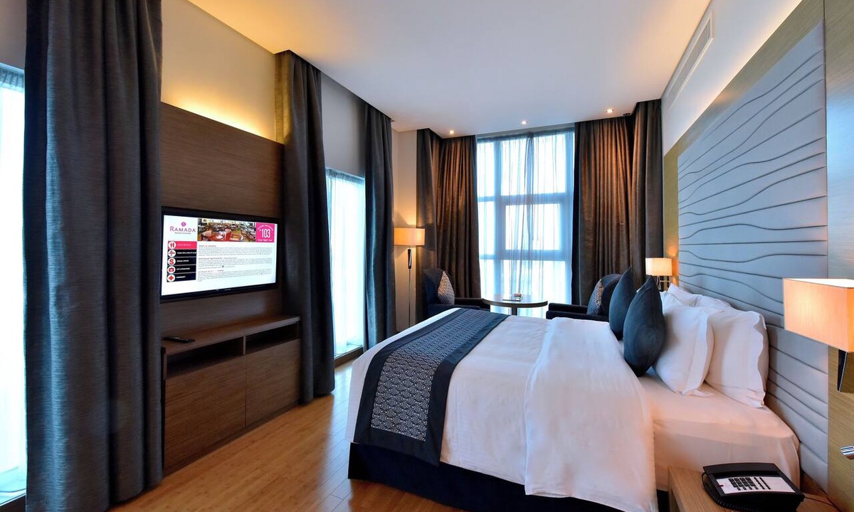 Manama Hotel | Ramada Resort by Wyndham Manama Seef
