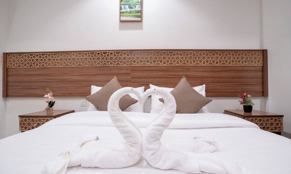 Al Aziziyah Hotel | Saif Plus 1