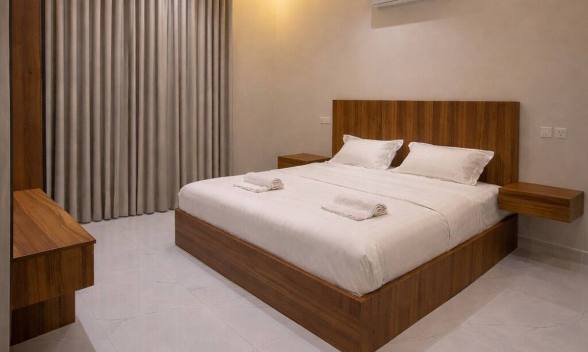 Medina Apartment | Spacious 4-bedroom apartment in fantastic Madinah with AC