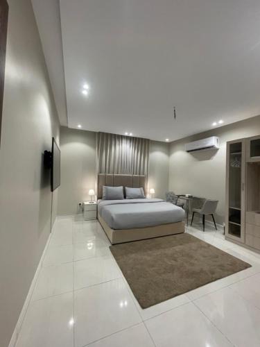 Al Kura Apartment | Spacious and comfortable studio - Stay Easy Obhur