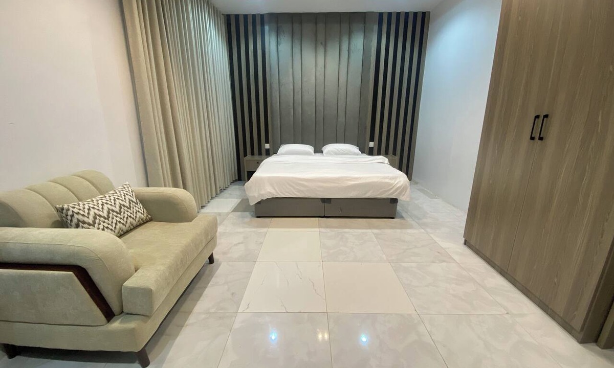 Al Kura Apartment | Studio Apartment in Al Hamdaniyah-J4