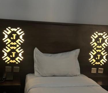 Al Aziziyah Hotel | جار البيت الفندقية