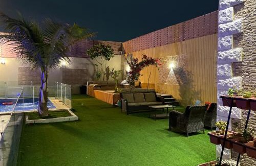 Jeddah Ski Chalet | شاليه ضيعتنا الريفية الفندقية