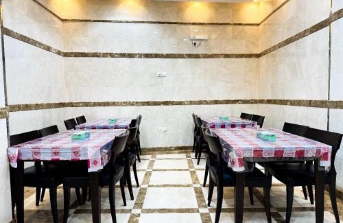 Al Aziziyah Hotel | فندق مسارات المحبس