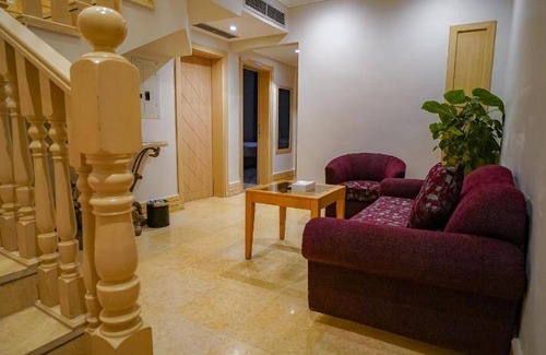 Al Aziziyah Hotel | 100 m² Hotel ∙ 5 bedrooms ∙ 15 guests