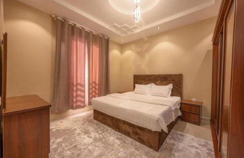 Hera Street Apartment | 1BD with Living room with Free Airport pickup