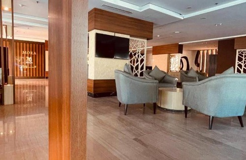 Al-Hamra'a Hotel | 42 m² Hotel ∙ 8 guests