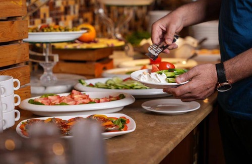 Al Faisaliyah Hotel | 50 m² Hotel ∙ 10 guests