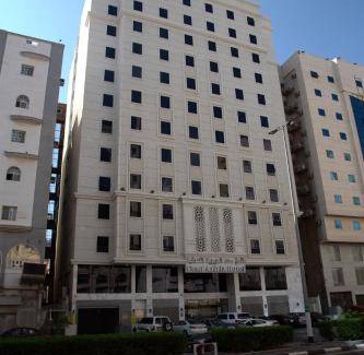 Mecca Hotel | 66 m² Hotel ∙ 3 bedrooms ∙ 8 guests