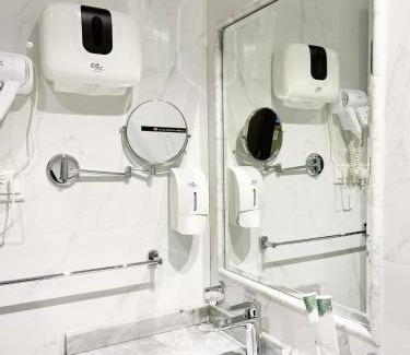 Al Kura Apartment | NARS Plus Al Basateen
