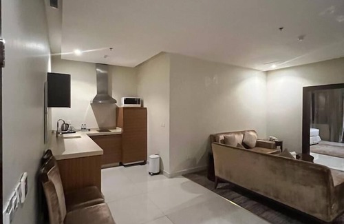 King Abdul Aziz Road Apartment | Obhur Home Suites