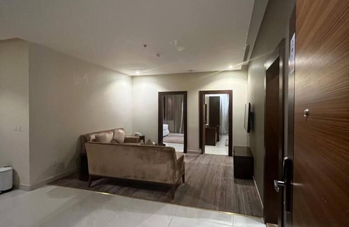 King Abdul Aziz Road Apartment | Obhur Home Suites