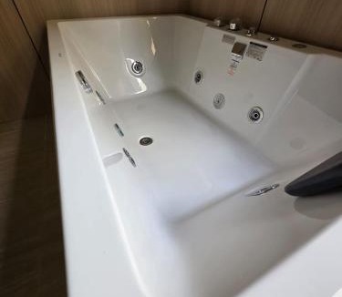 Dammam Apartment | اجنحة فخمة مع جاكوزي - Tulip Hotel Apartments