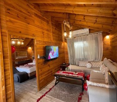Dhahban Ski Chalet | اكواخ السمو الريفيه