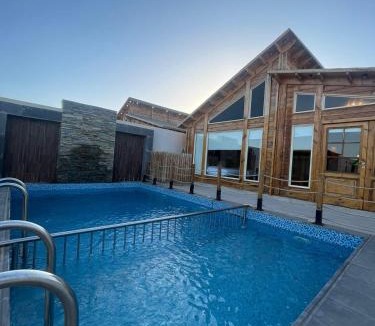 Dhahban Ski Chalet | اكواخ السمو الريفيه