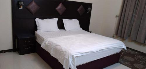 Al Bahah Hotel | الزير للوحدات السكنيه المخدومة