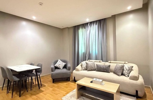 Al Malaz Apartment | السعاده سويت للشقق المخدومه