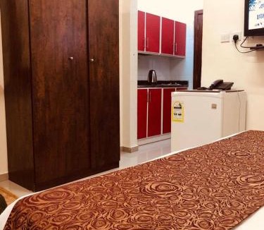 Al Aziziyah Apartment | بيت الزائر للشقق المخدومة - إقتصادي Bayt Al Zair for serviced apartments - Economy